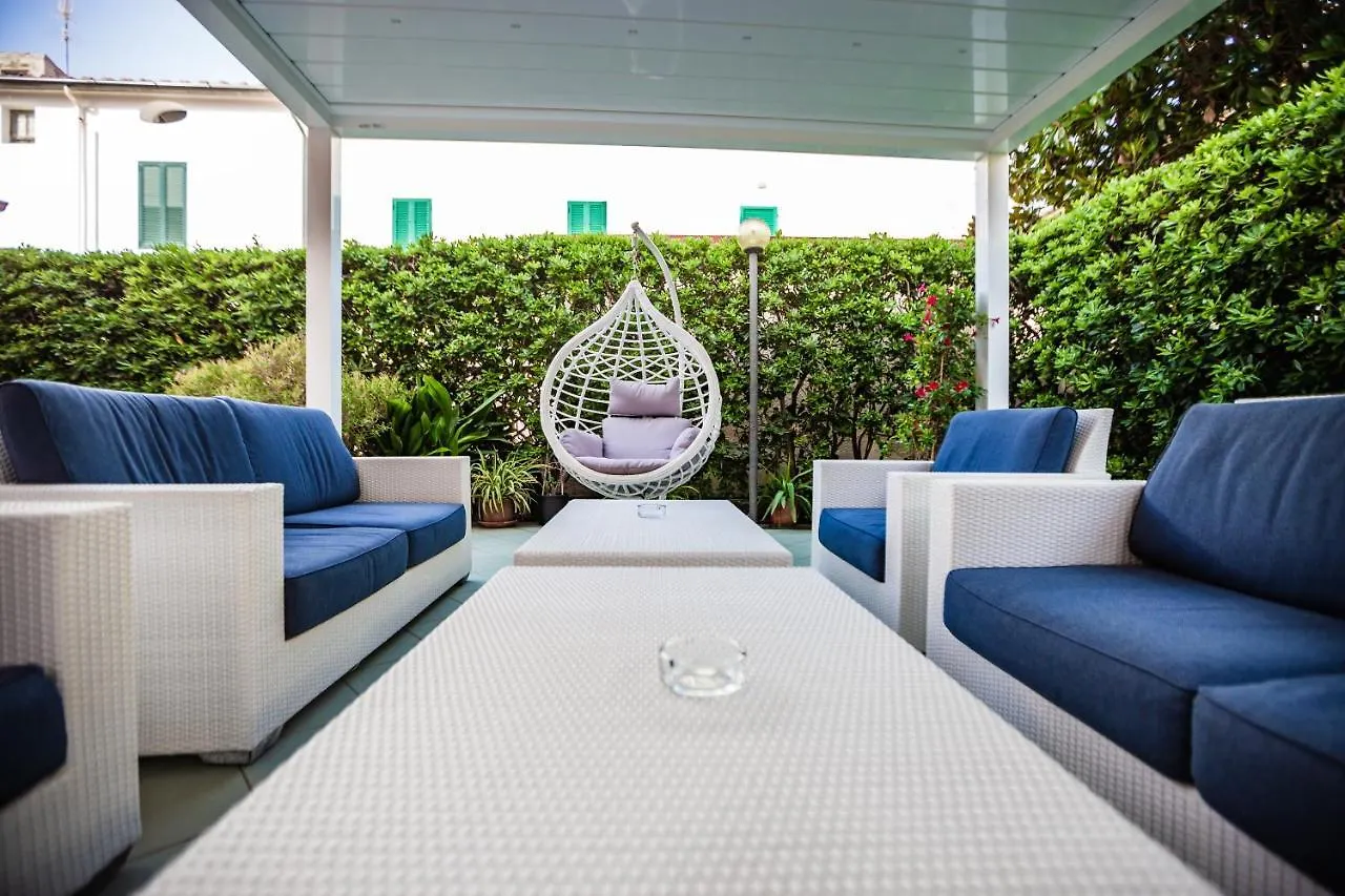 Hotel Sileoni Dependance Villa Antonio Marina di Cecina Italy