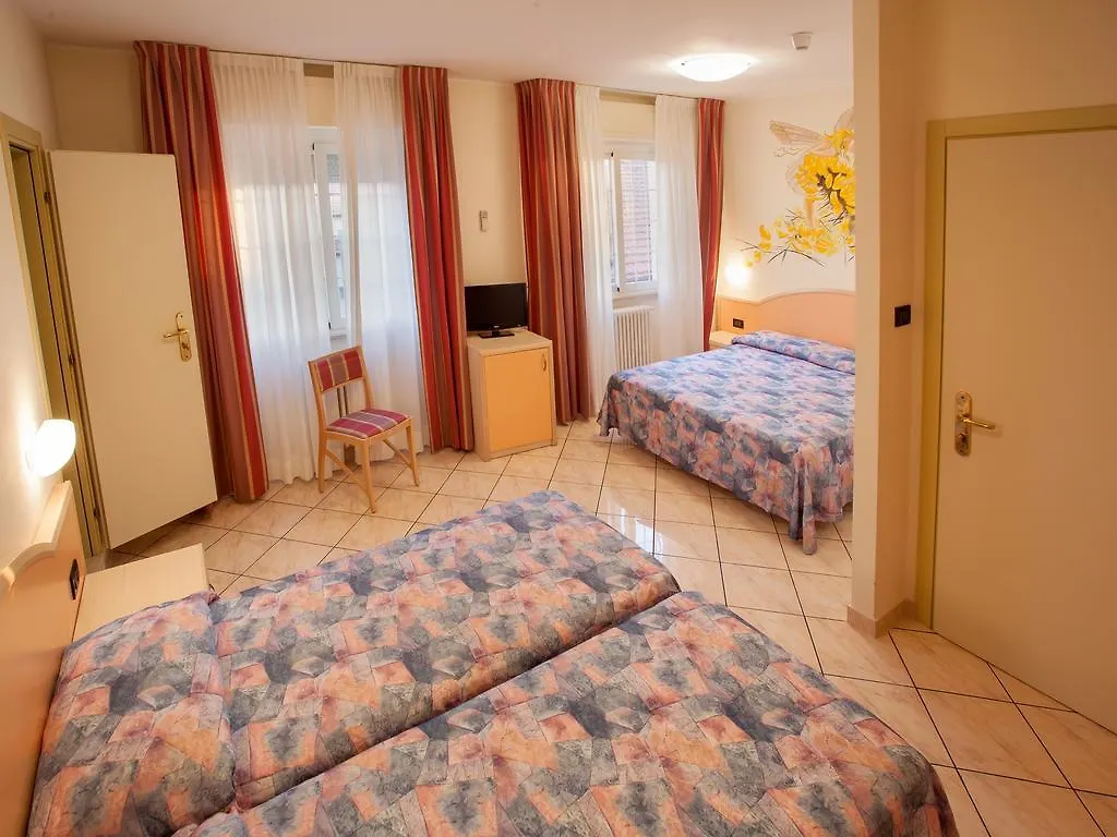 Hotel Sileoni Dependance Villa Antonio Marina di Cecina Italy